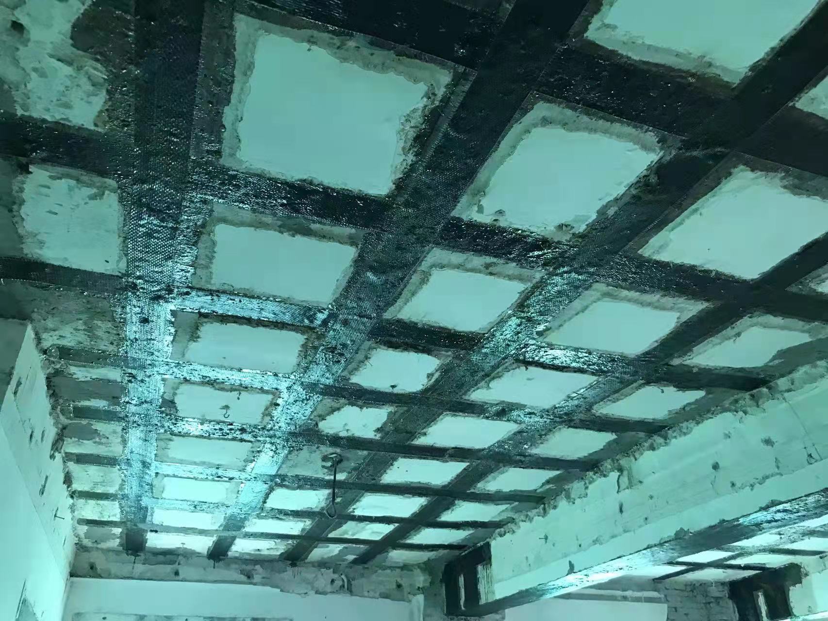 公安粘碳纤维布施工工艺